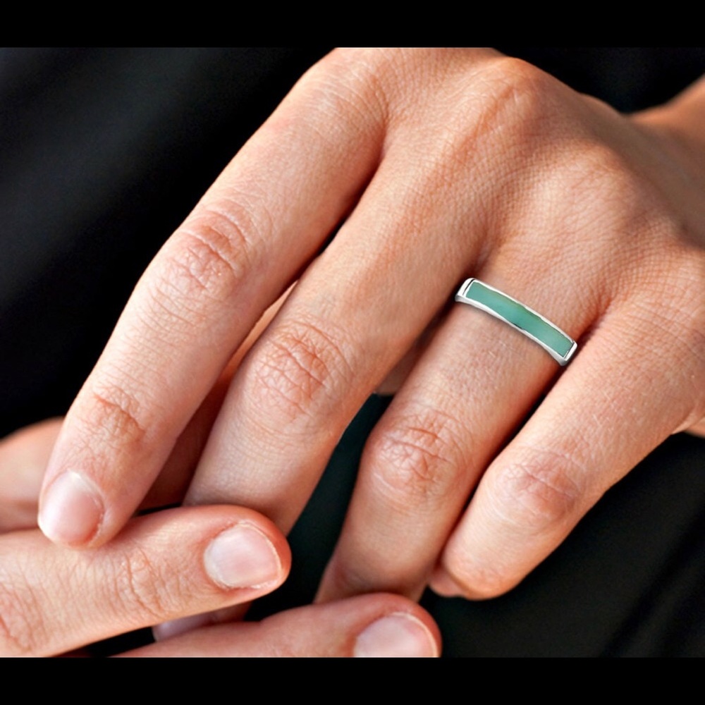 Beautiful handcrafted sterling silver ring